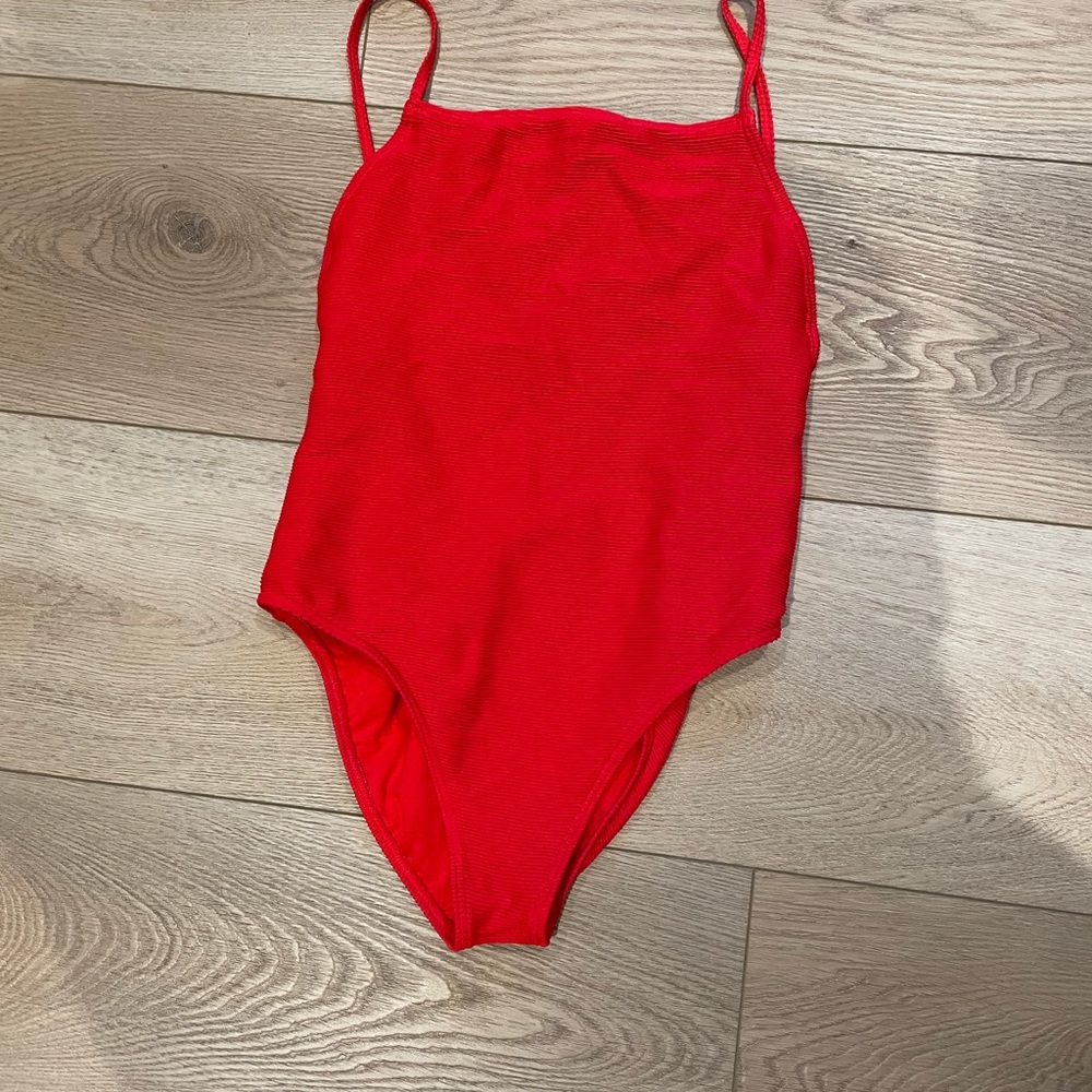 Billabong one piece red